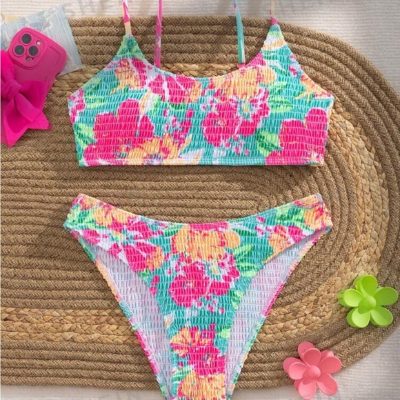 3 for $15🚨 NWT Bright Floral Bikini - Picture 1 of 7